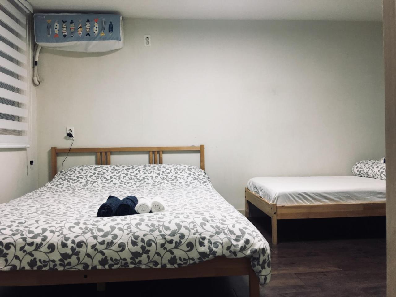Hongdae Pencil Guesthouse سيول المظهر الخارجي الصورة
