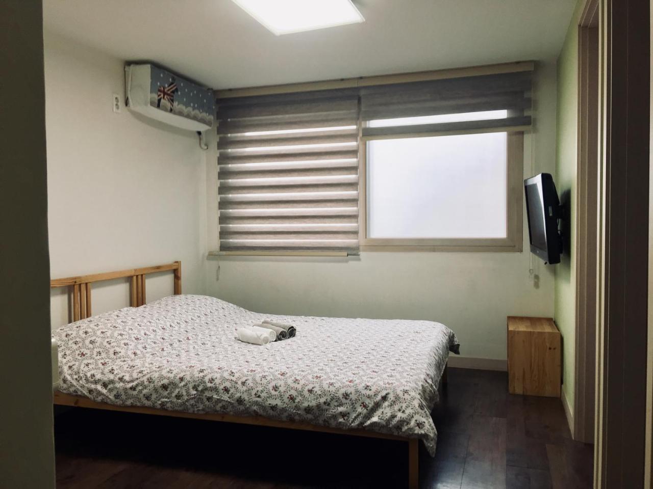 Hongdae Pencil Guesthouse سيول المظهر الخارجي الصورة