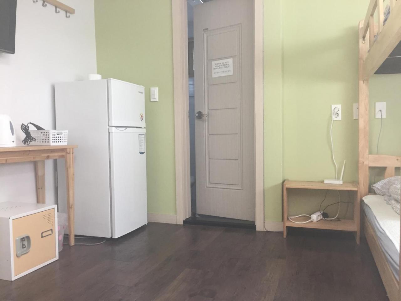 Hongdae Pencil Guesthouse سيول المظهر الخارجي الصورة